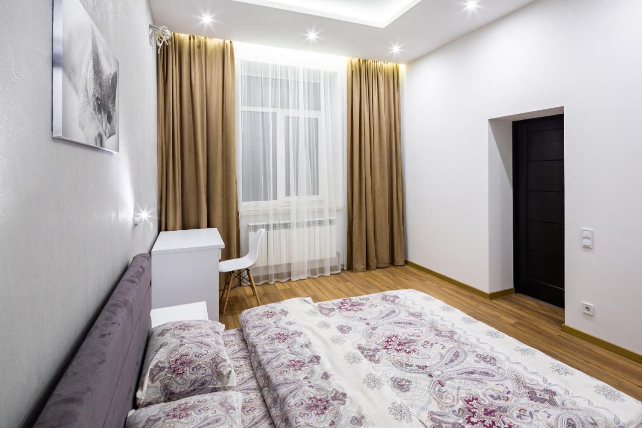 לבוב Designer Apartment! The Center! Валова 29 מראה חיצוני תמונה